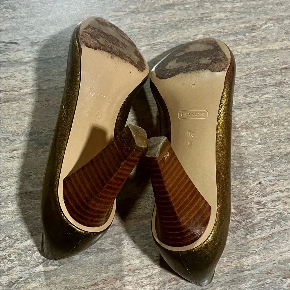 Coach Maxey Vintage glossy gold brick heels shoes - Picture 17 of 17